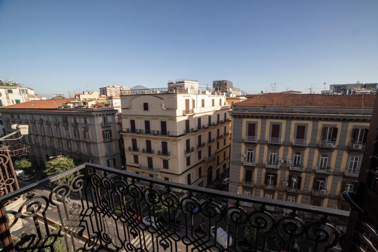 Apartamento Bnb Al Centro E Meglio, Napoli Exterior foto